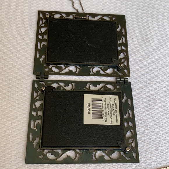 Fun placards - making fun of daddy 😝 - Picture 4 of 6